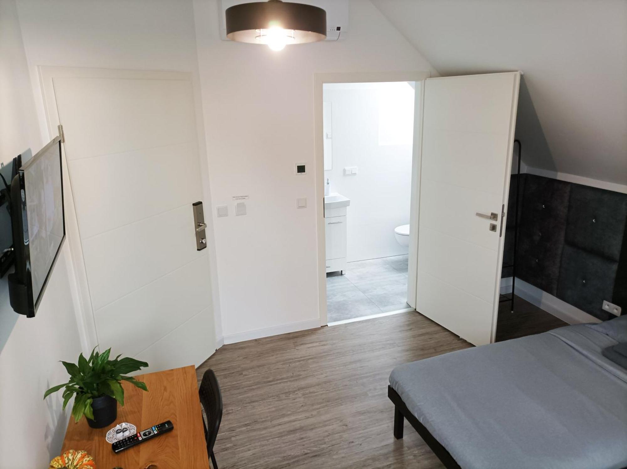 Pokoje Pod Palacem Koszecin Εξωτερικό φωτογραφία