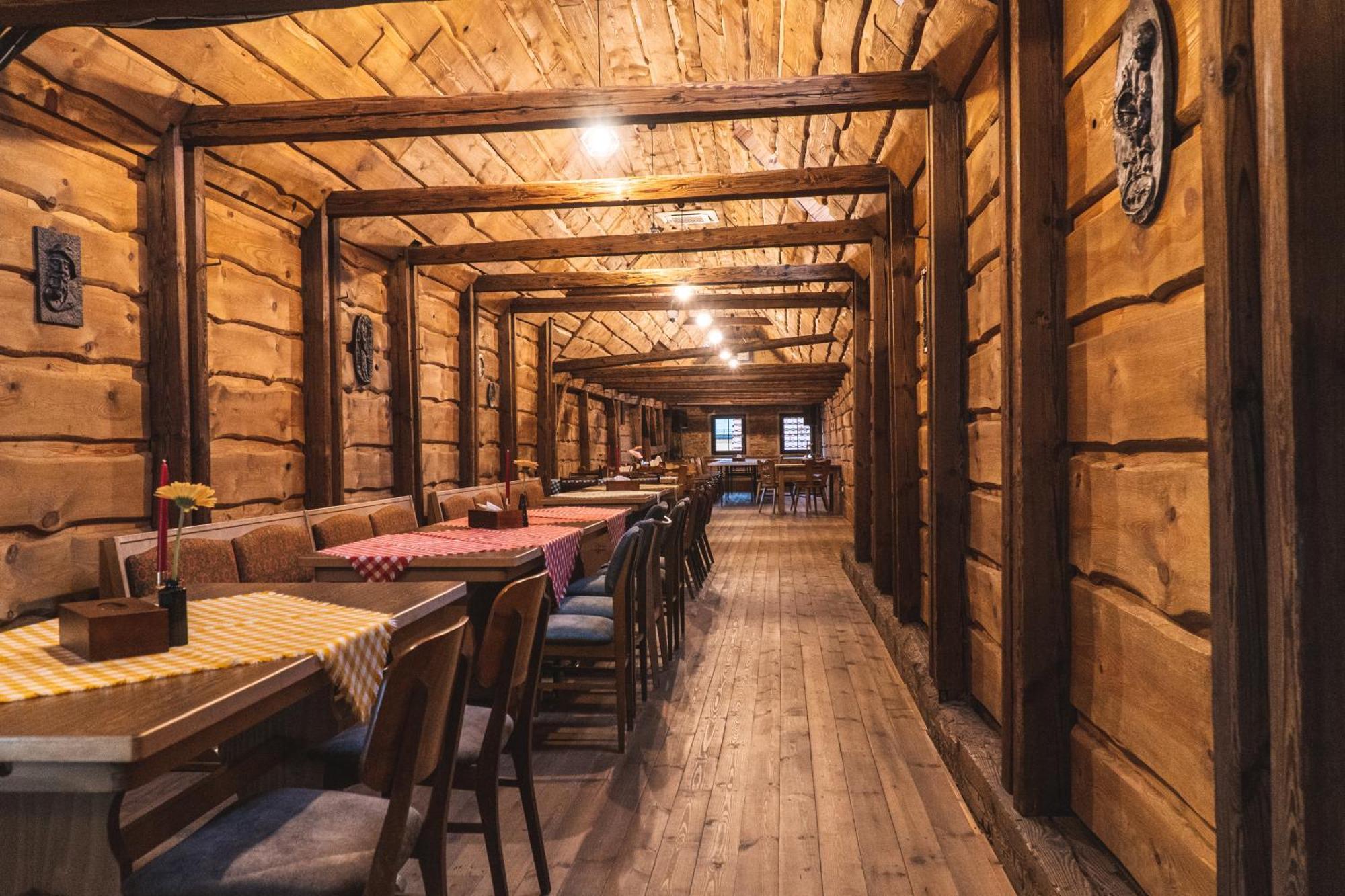Pokoje Pod Palacem Koszecin Εξωτερικό φωτογραφία